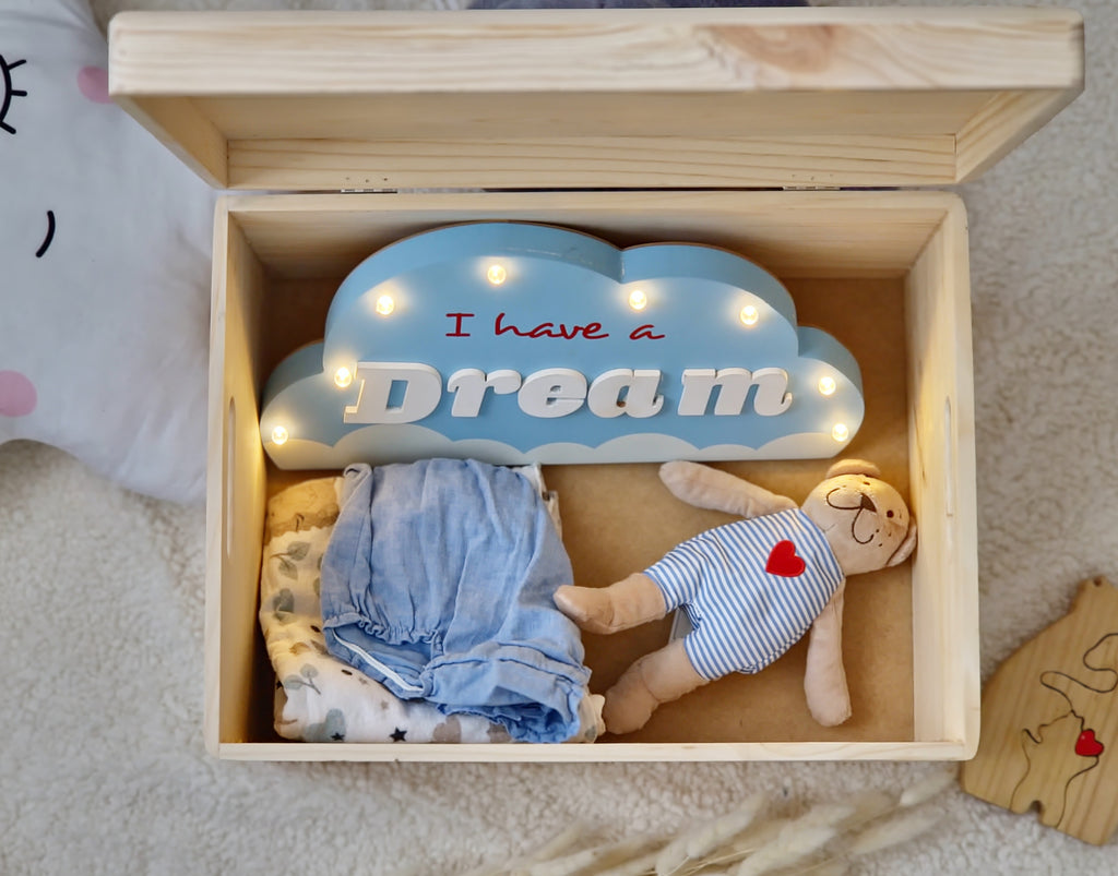 Cutie Amintiri Personalizată din Lemn - Model Safari - Cadou Copii