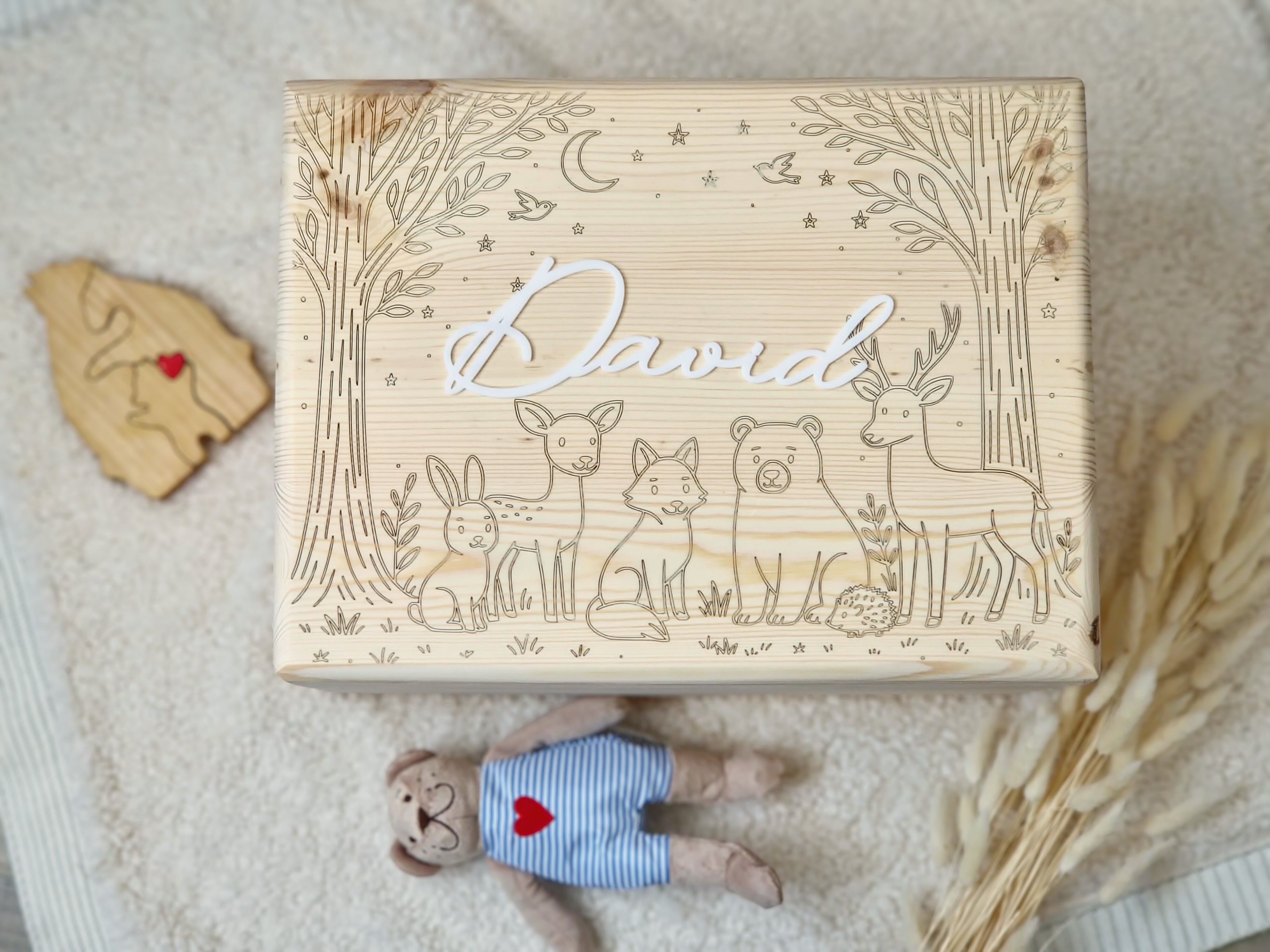Cutie Amintiri Personalizată din Lemn - Pădurea Fermecată - Cadou Copii