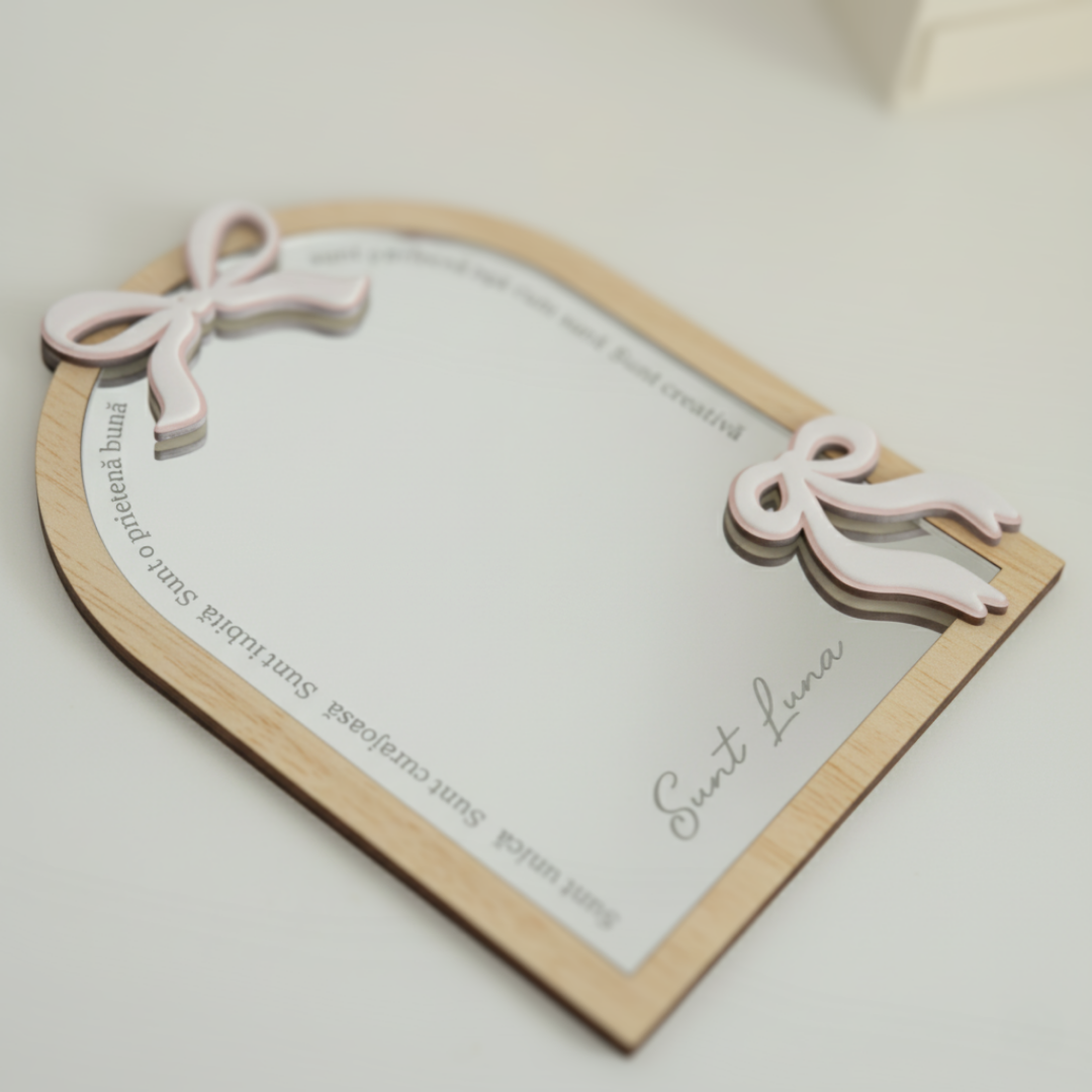 Oglindă Personalizată „Cuvinte Magice” – Model cu Fundițe – Cadou Fetițe